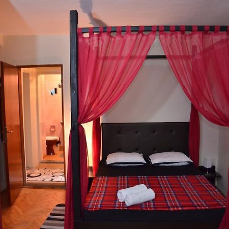 Hostel Kalonis Skopje Eksteriør bilde