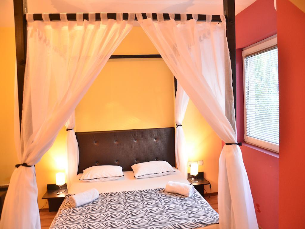 Hostel Kalonis Skopje Eksteriør bilde