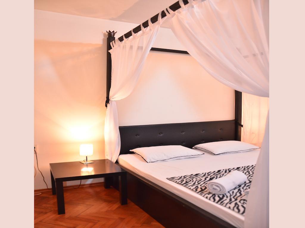 Hostel Kalonis Skopje Rom bilde