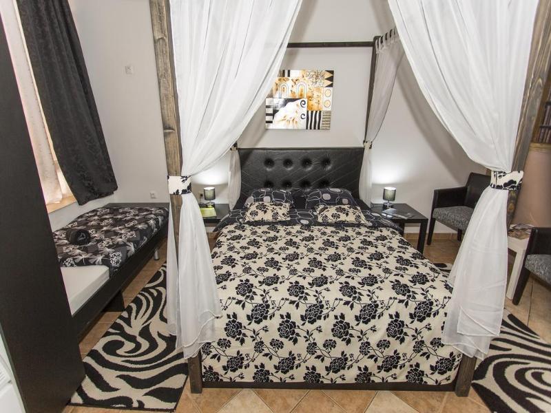 Hostel Kalonis Skopje Eksteriør bilde