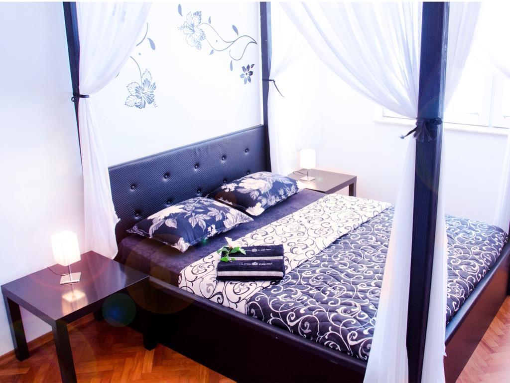 Hostel Kalonis Skopje Eksteriør bilde