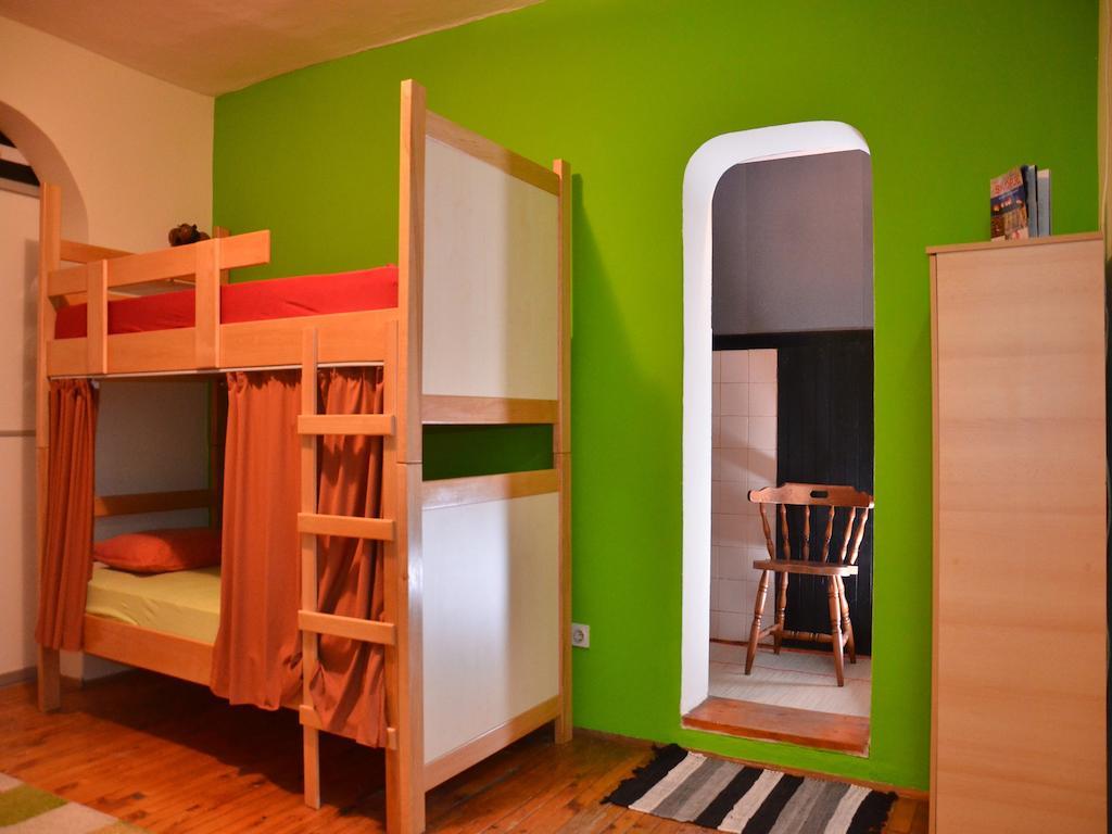 Hostel Kalonis Skopje Rom bilde