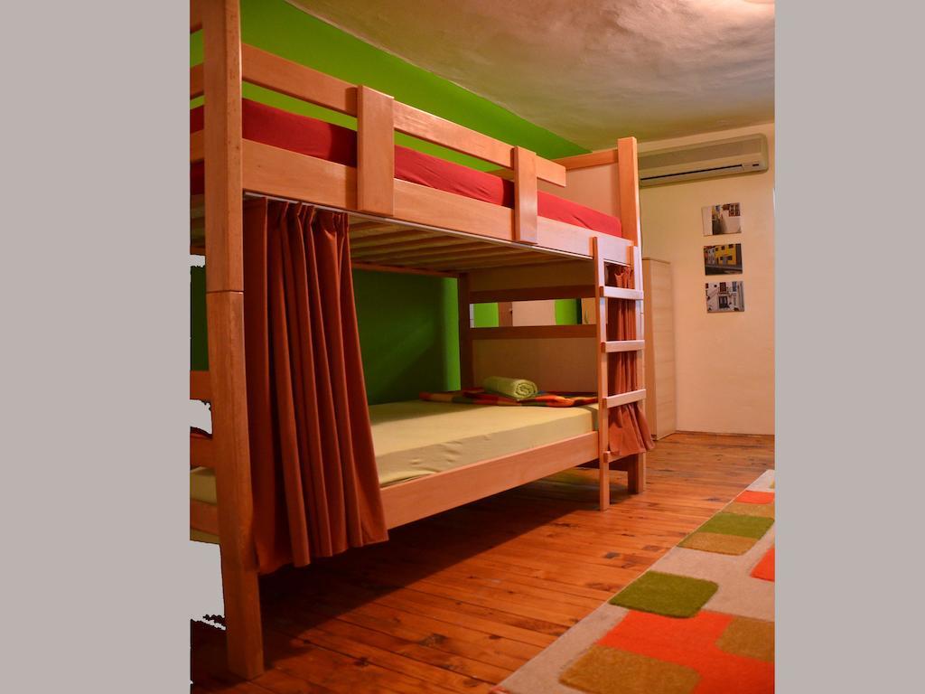 Hostel Kalonis Skopje Eksteriør bilde