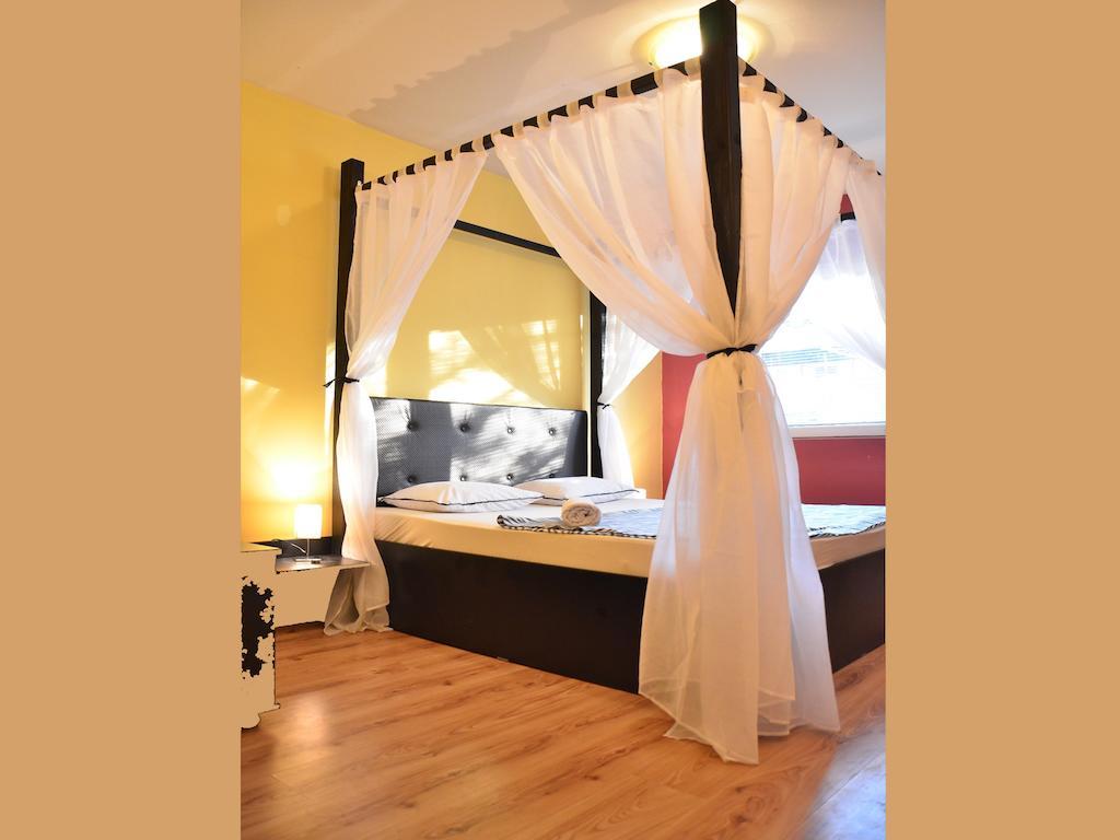 Hostel Kalonis Skopje Eksteriør bilde